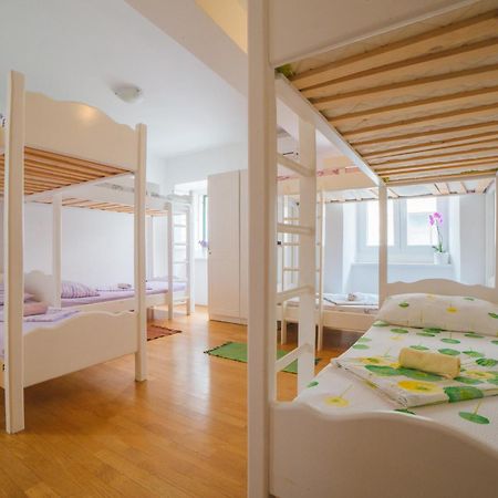 Hostel Cheap Sleep Marinero (Adults Only) Hvar Town Zewnętrze zdjęcie