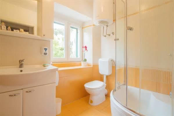 Hostel Cheap Sleep Marinero (Adults Only) Hvar Town Zewnętrze zdjęcie